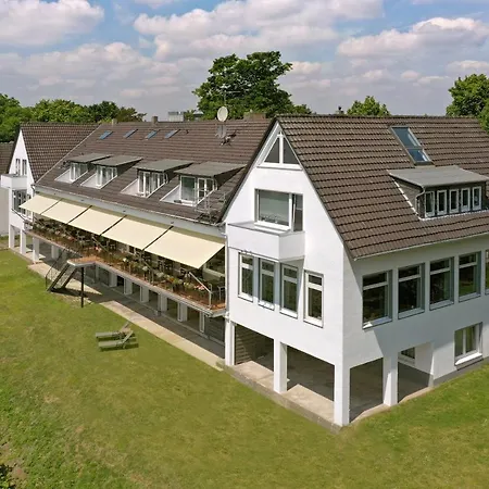 Fährhaus Am Rhein By Mayburgh