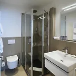 Hotel Faehrhaus Am Rhein By Mayburgh 3*