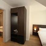 Faehrhaus Am Rhein By Mayburgh Hotel
