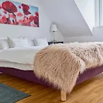 Faehrhaus Hotel Am Rhein By Mayburgh