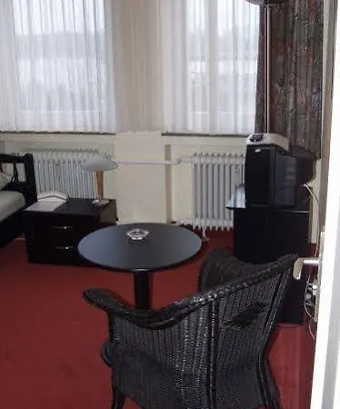 Hotel Faehrhaus Am Rhein By Mayburgh 3*
