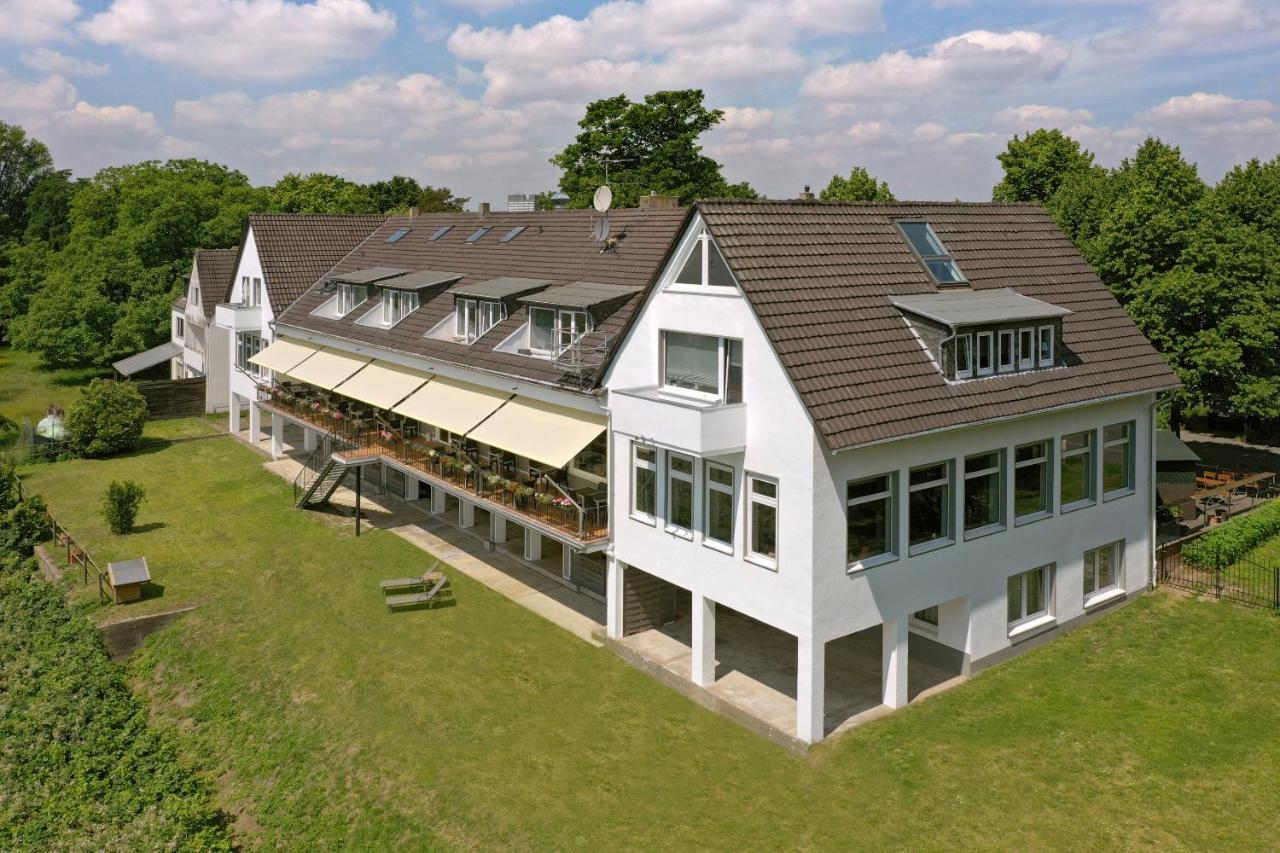 Faehrhaus Am Rhein By Mayburgh